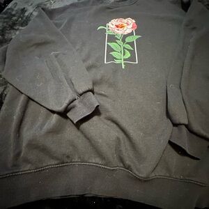 SHAWN MENDES Black Sweatshirt Rose Design on Front Tour Schedule on Back SMALL